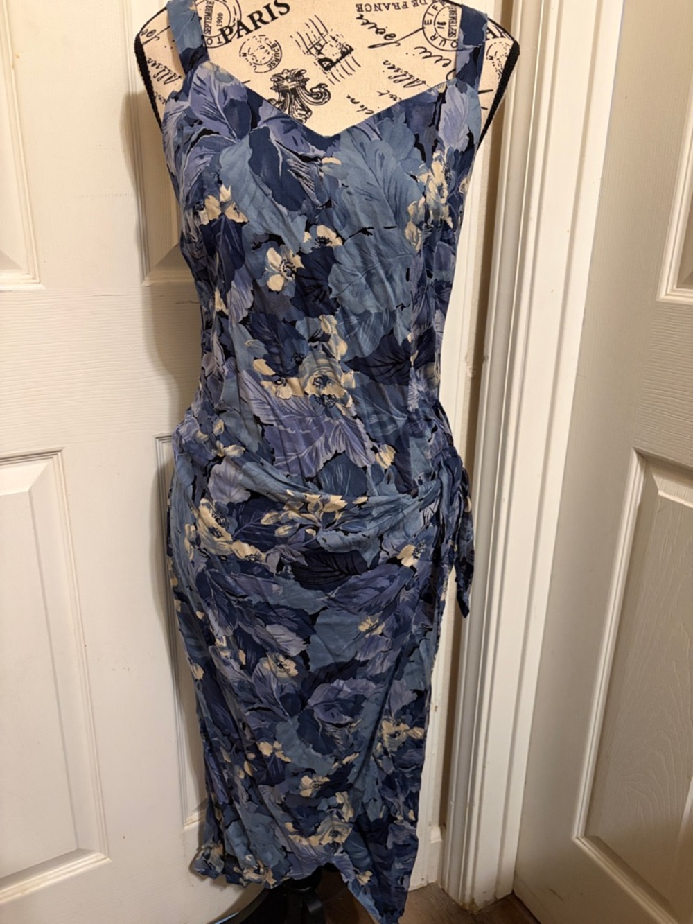 Sleeveless Blue Floral Midi Dress